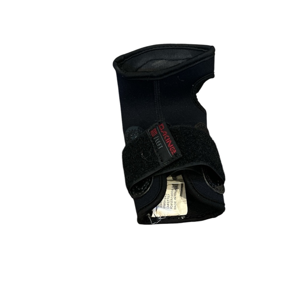 Dakine Women’s‎ Wrist Guards Black Size Small Left Hand EUC